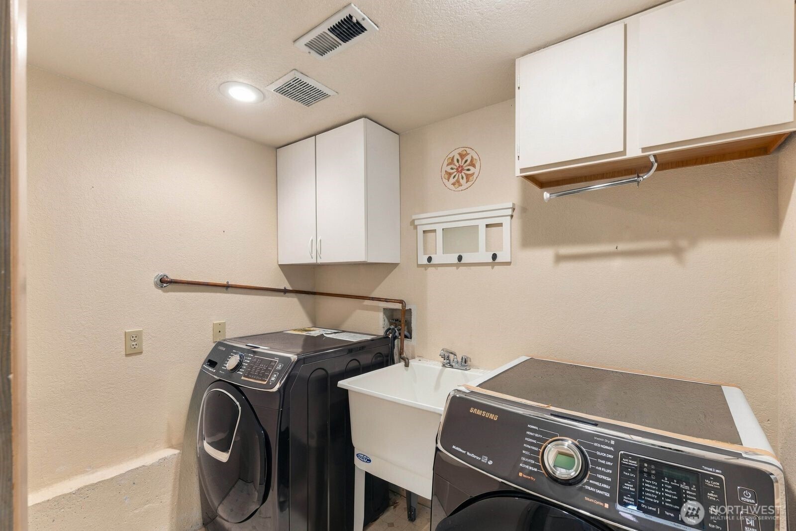 6922 N Meadowdale Road Property Photo 22