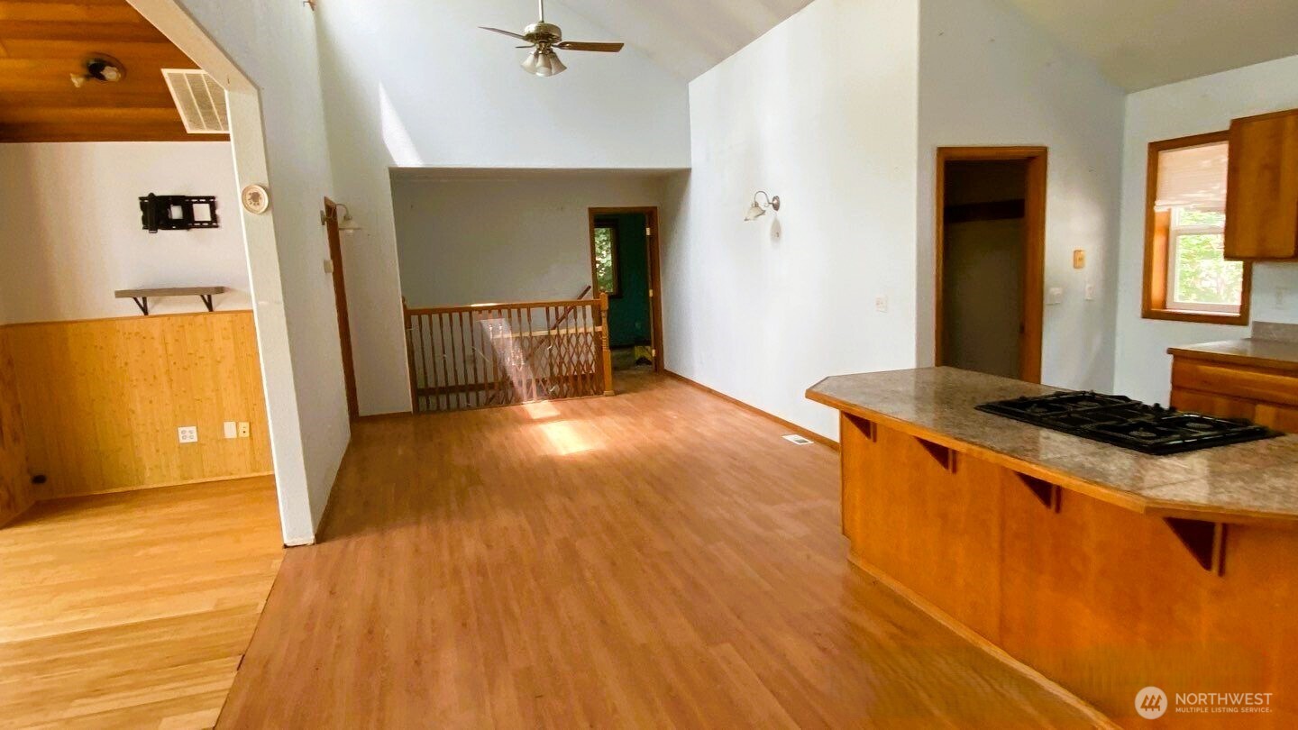 8418 358th Street Property Photo 3
