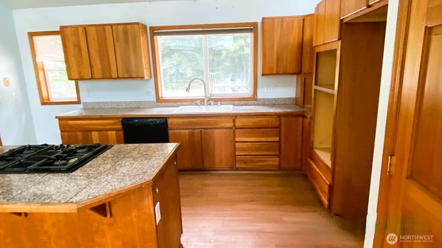 8418 358th Street Property Photo 4