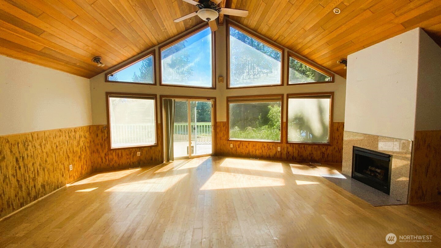 8418 358th Street Property Photo 5