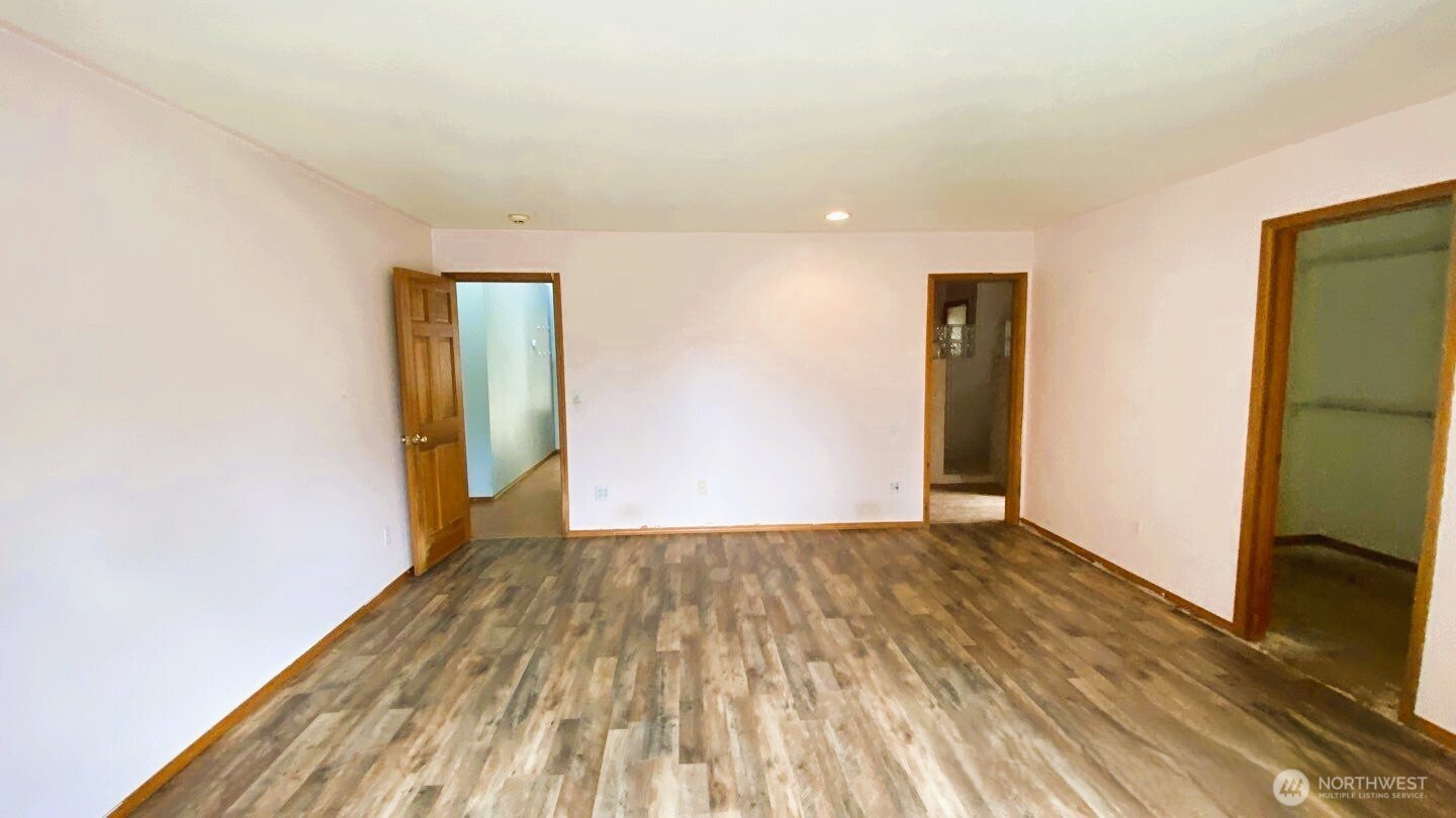 8418 358th Street Property Photo 6