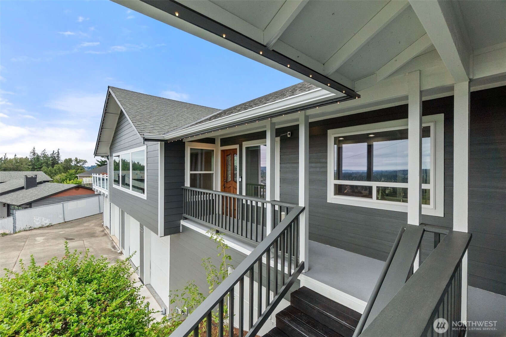 2025 5th Street Property Photo 4