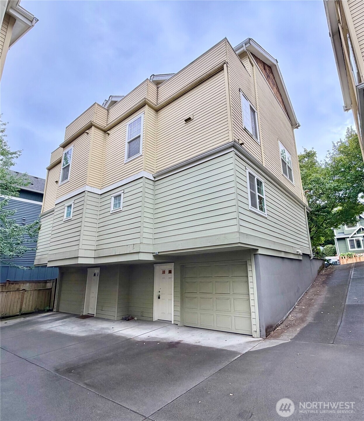 9216 Stone Ave N B Property Photo 1