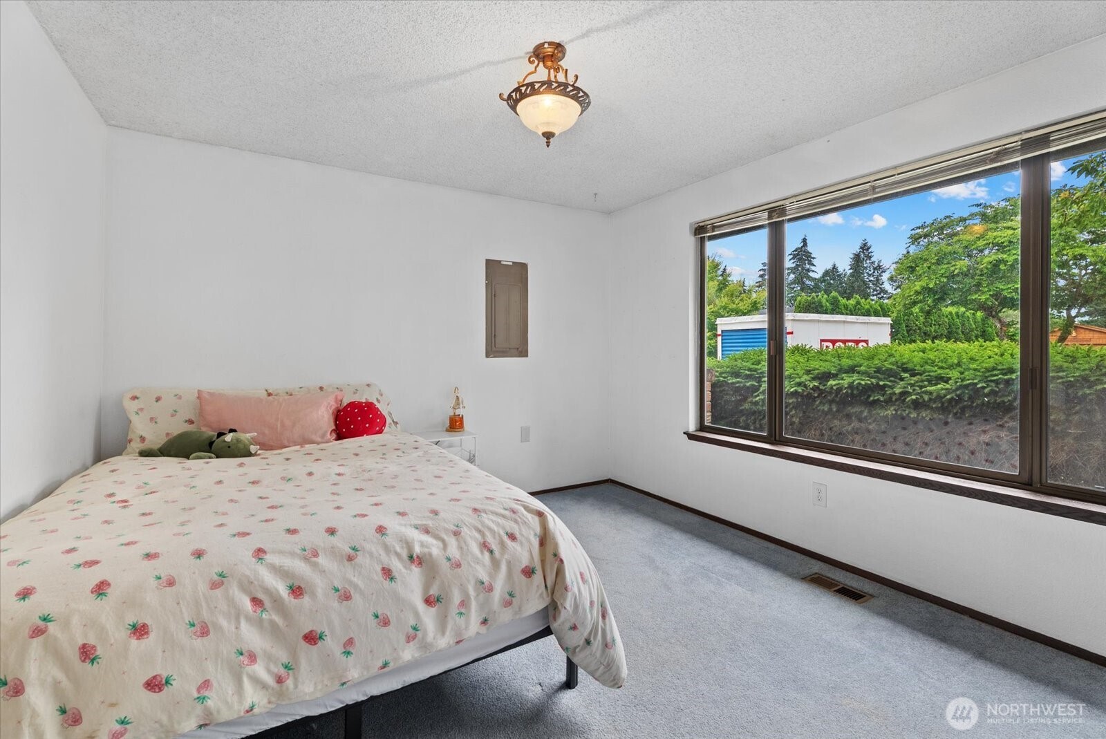 4306 Brookdale Road Property Photo 15