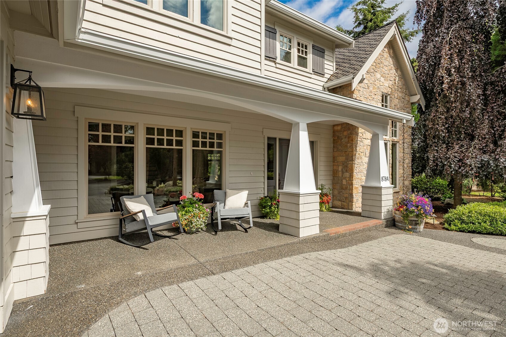 8784 Goshawk Road Property Photo 4