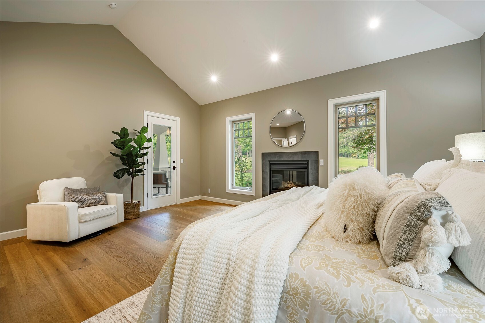 8784 Goshawk Road Property Photo 26