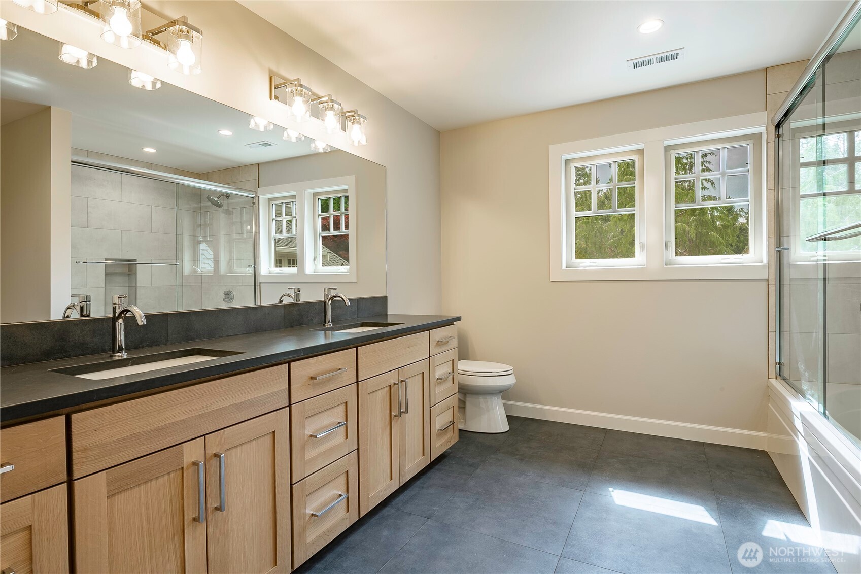 8784 Goshawk Road Property Photo 37