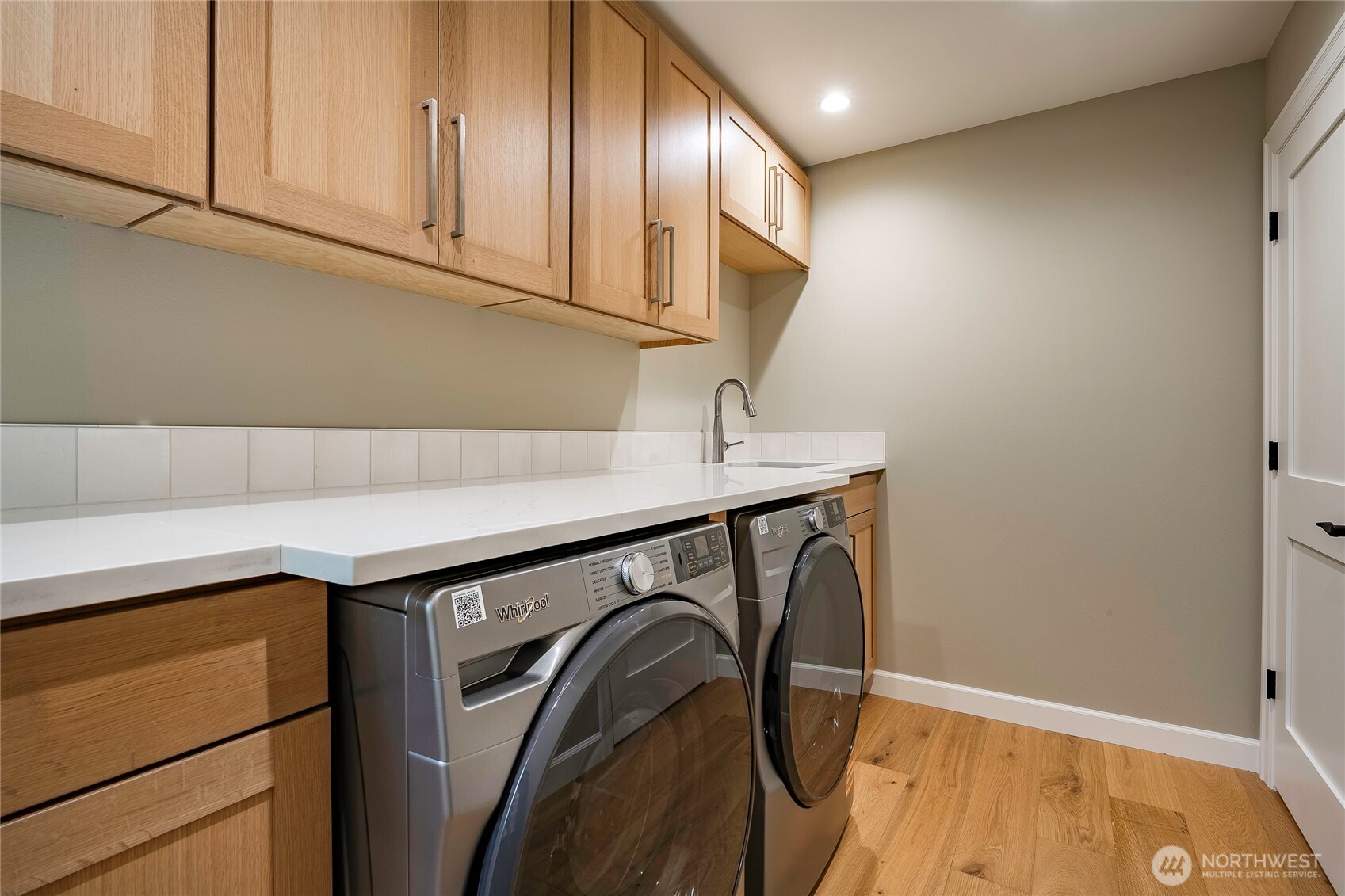 8784 Goshawk Road Property Photo 39