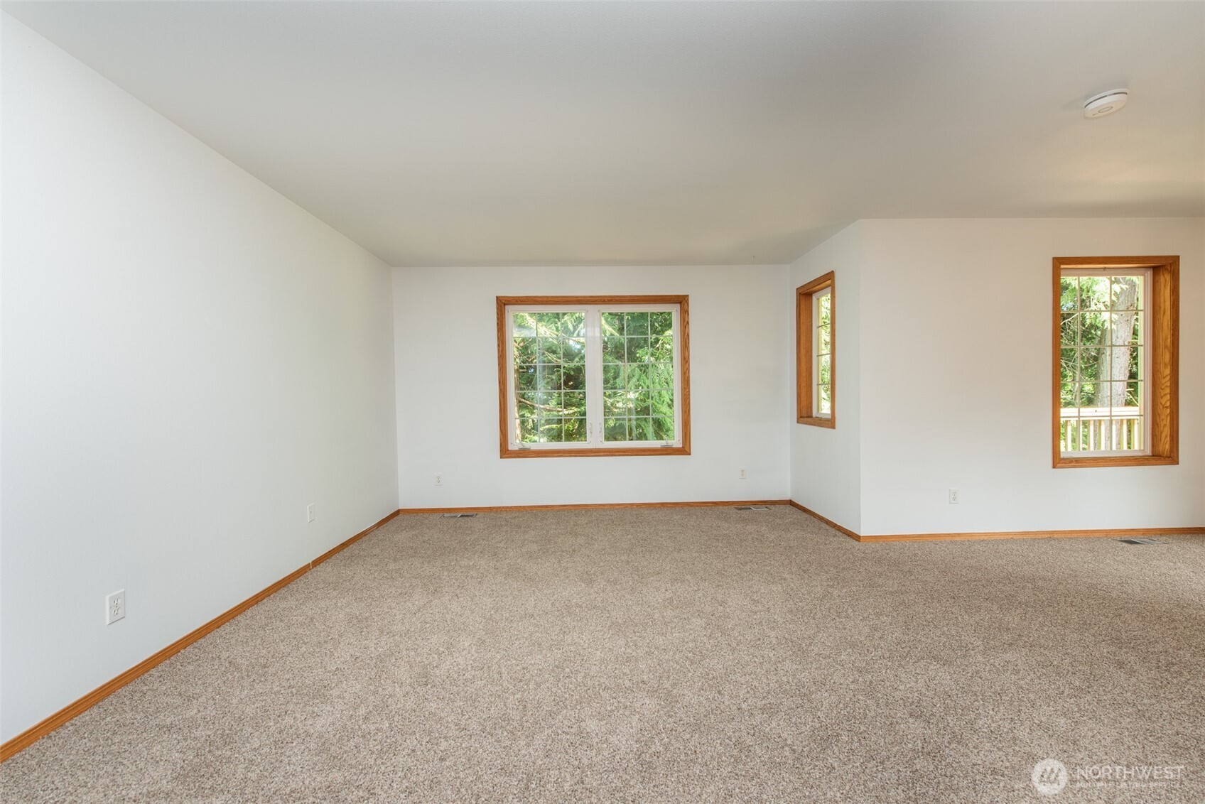 102 New Haven Lane Property Photo 16