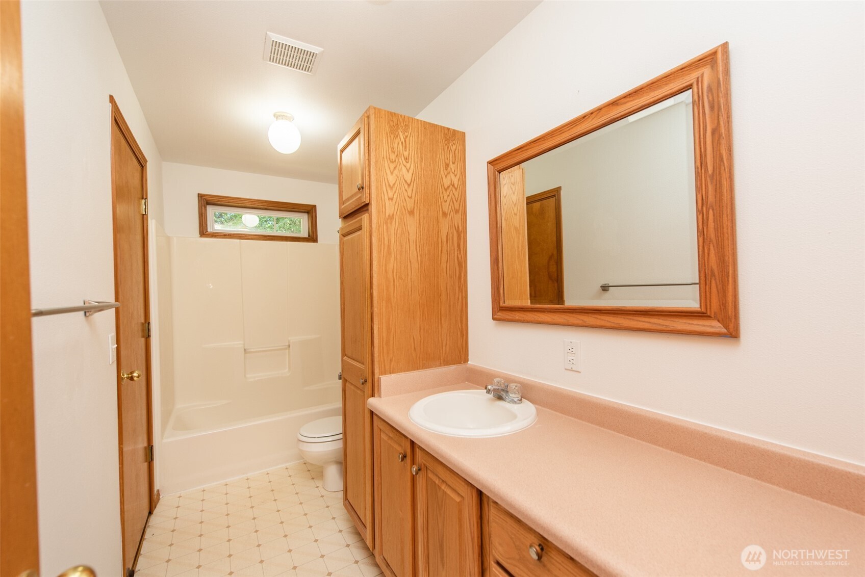 102 New Haven Lane Property Photo 17