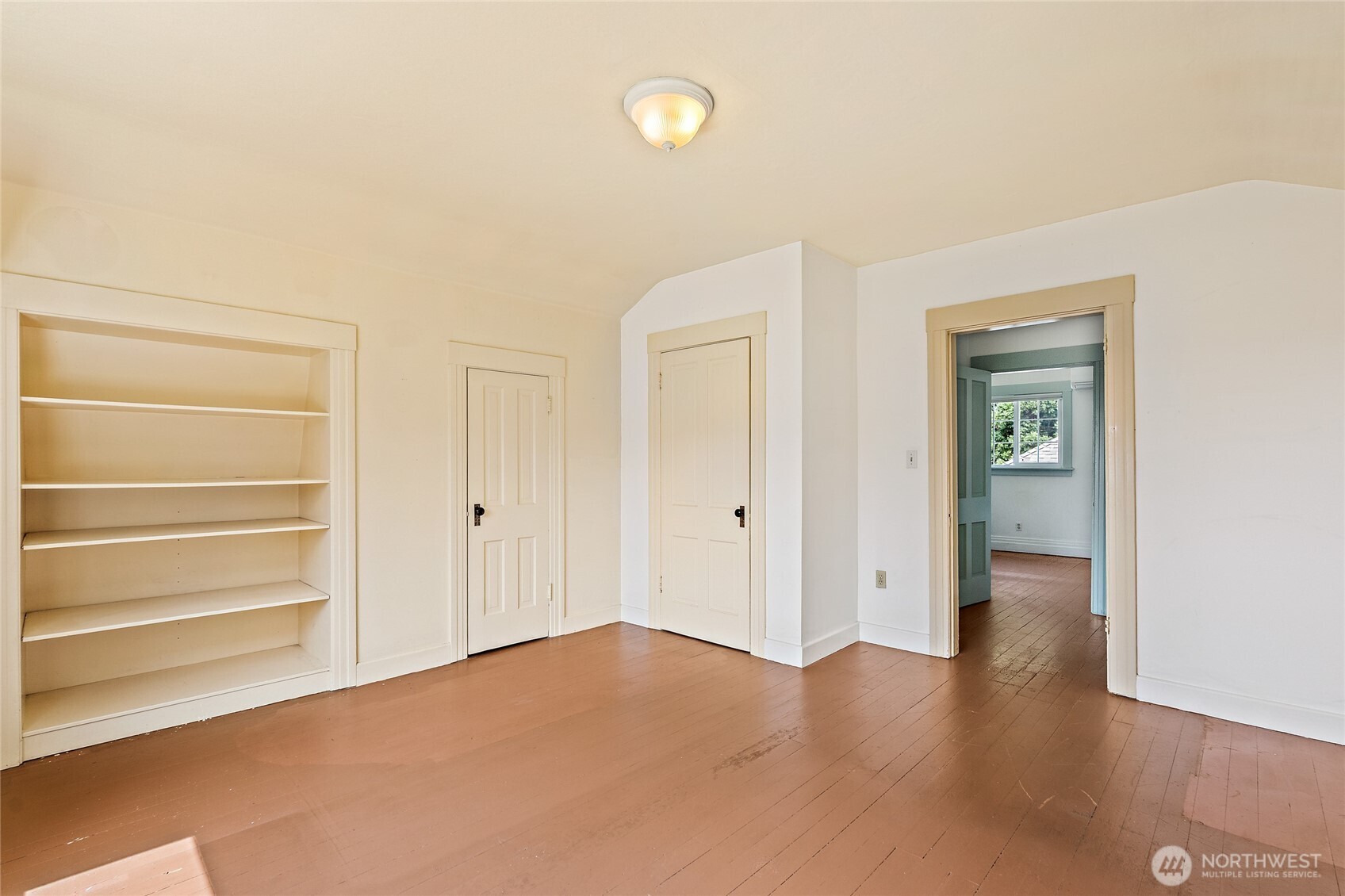 2902 S Jackson Street Property Photo 11