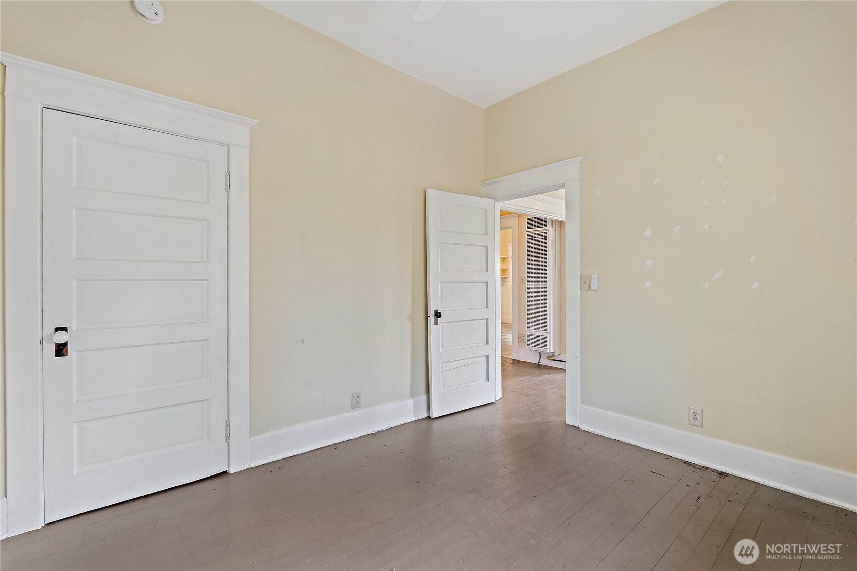 2902 S Jackson Street Property Photo 25