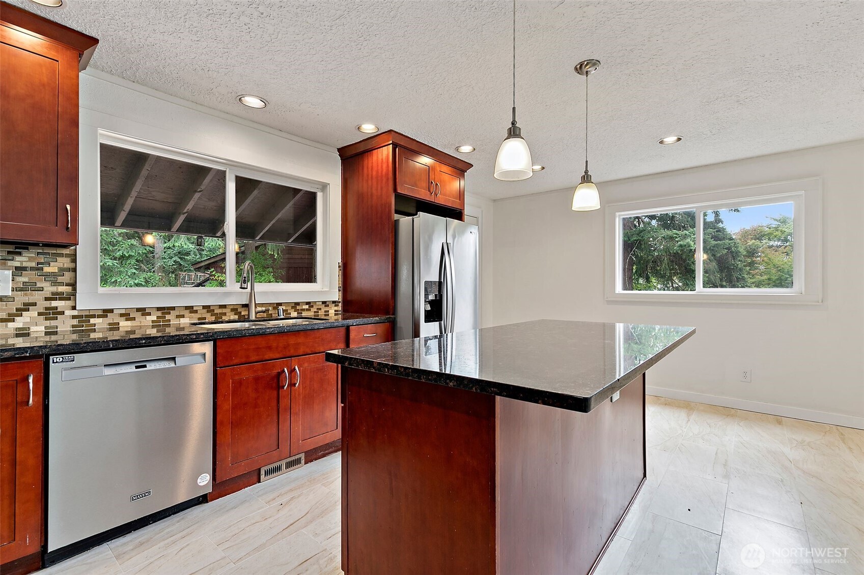 711 Galloway Street Property Photo 19
