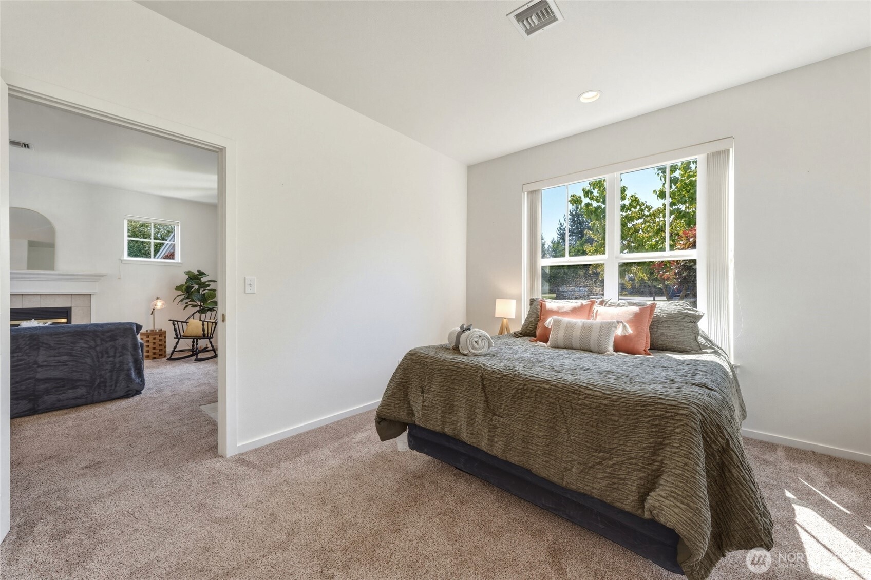 875 Se Creekside Drive Property Photo 10