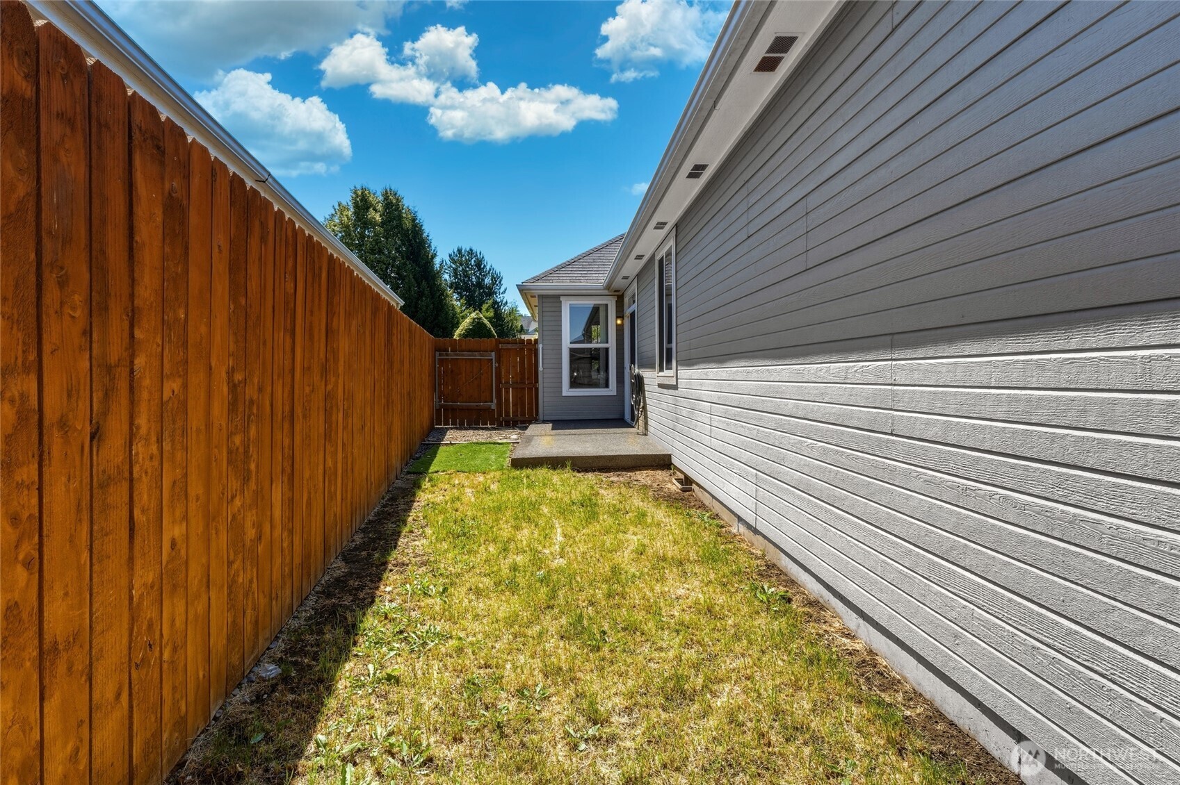 875 Se Creekside Drive Property Photo 20