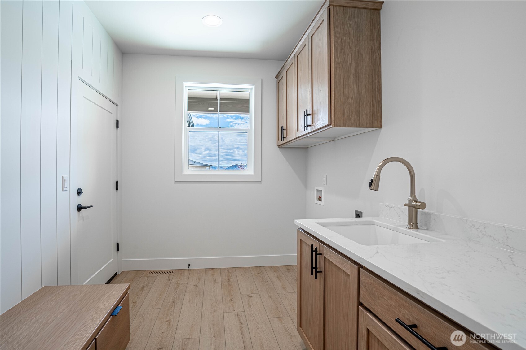 922 Long Drive Property Photo 36