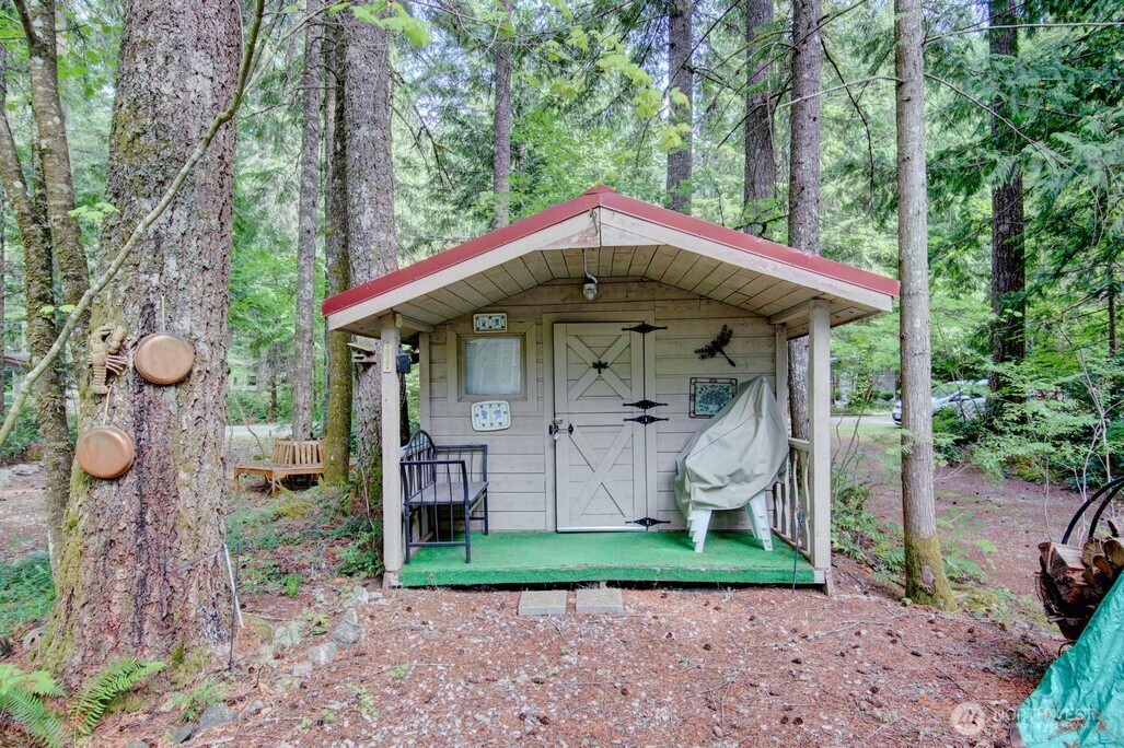 42 6 Riverside Drive Property Photo 24