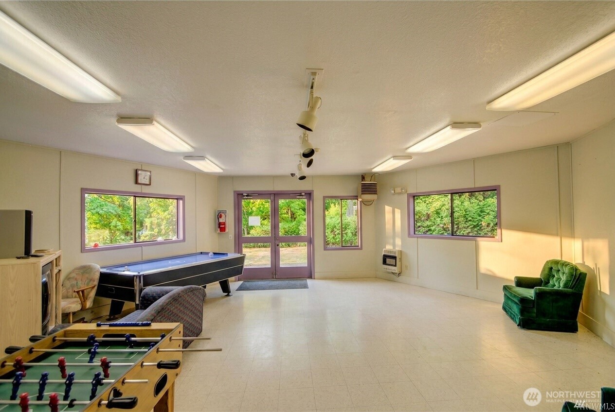 42 6 Riverside Drive Property Photo 30