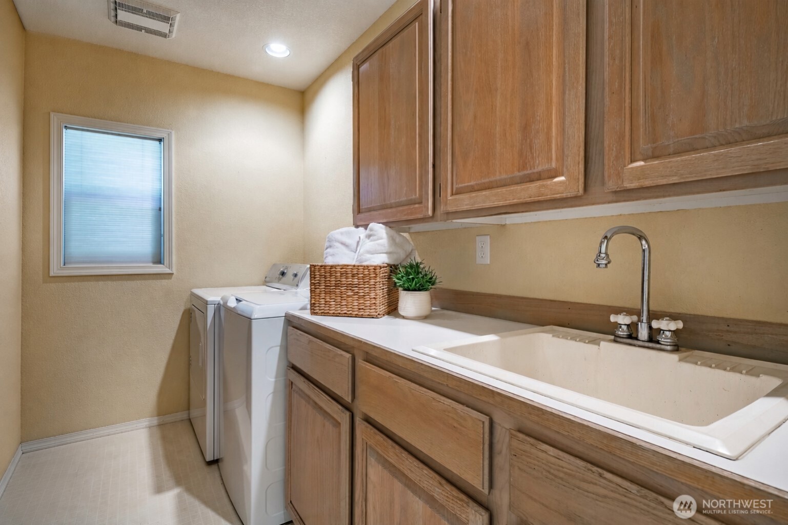 8850 Bald Eagle Drive Property Photo 35