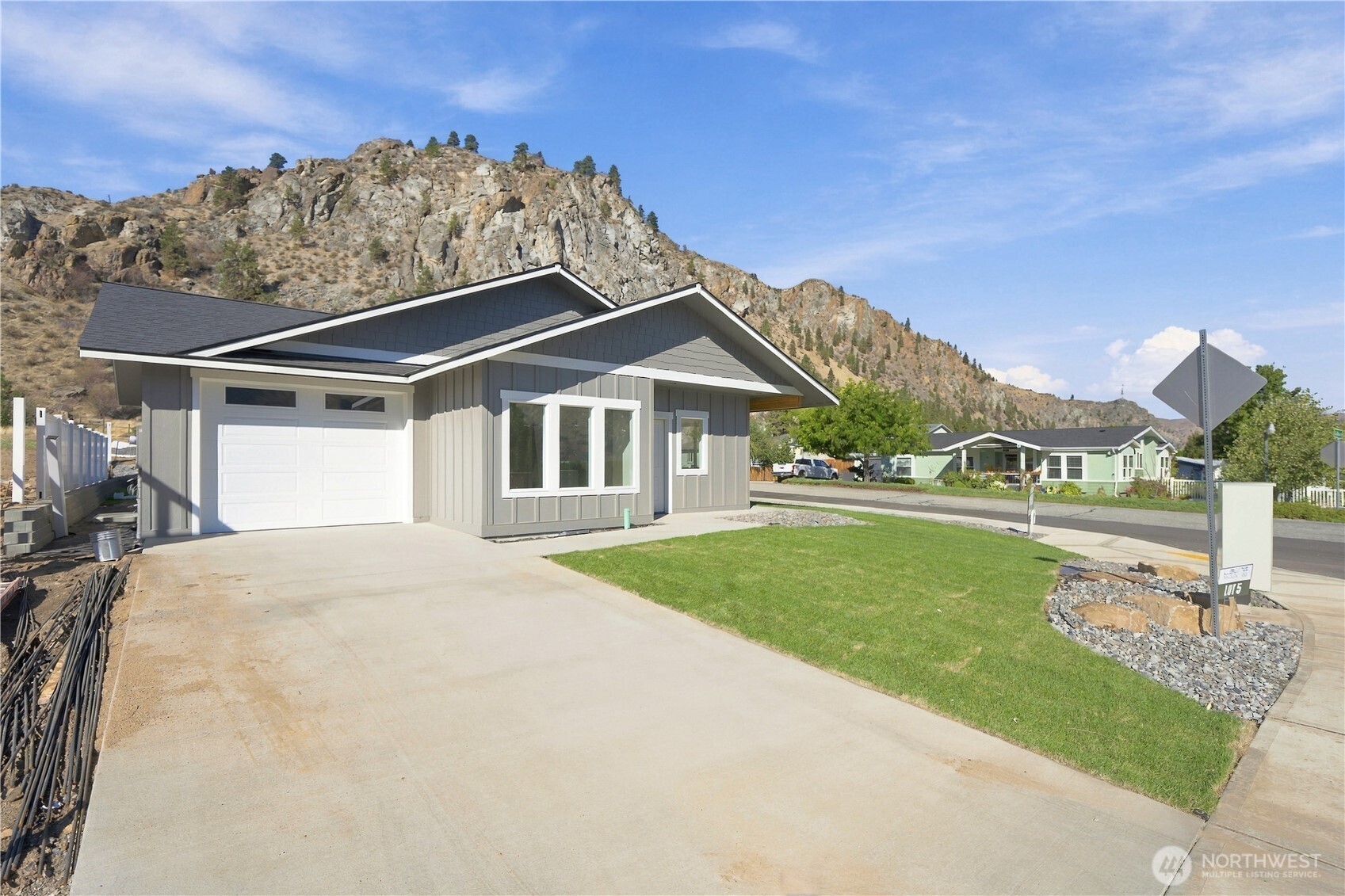 14898 Red Delicious Street Property Photo 2