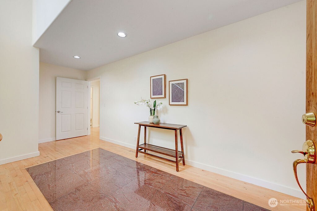 43 Windsor Lane Property Photo 6