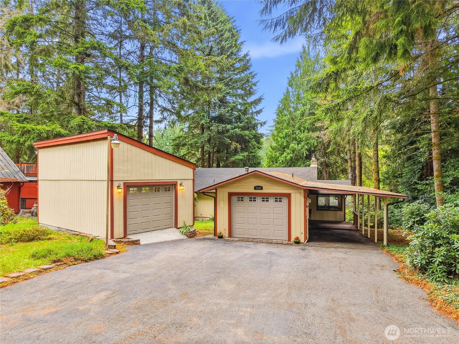 7836 Tanwax Drive Property Photo 6