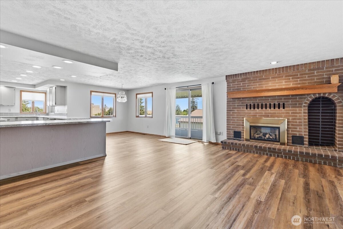 607 Brace Property Photo 17