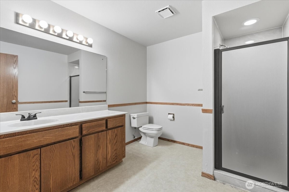 607 Brace Property Photo 27