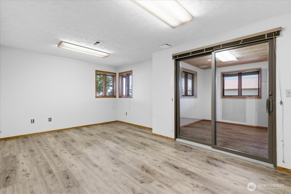 607 Brace Property Photo 30