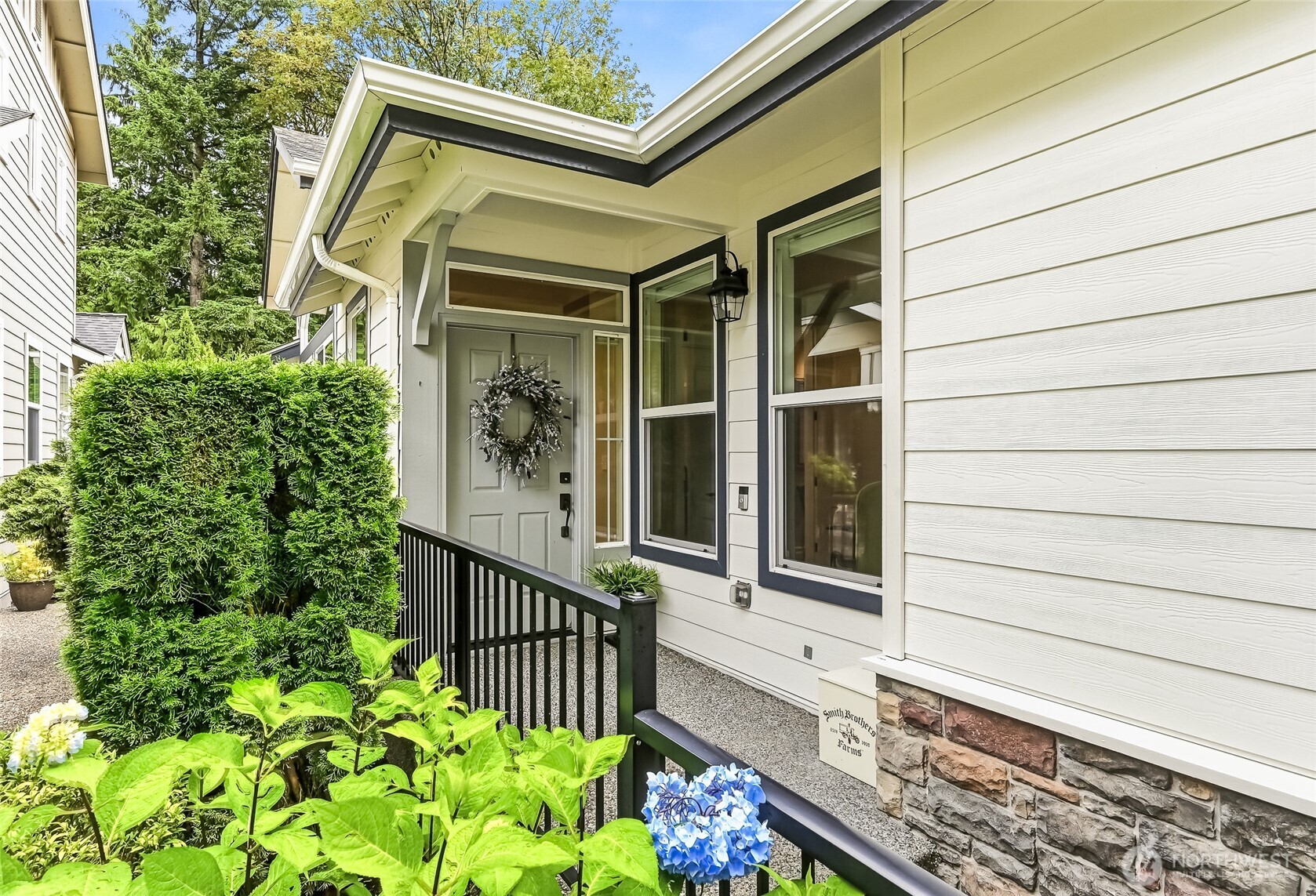 12018 Big Leaf Way Property Photo 2