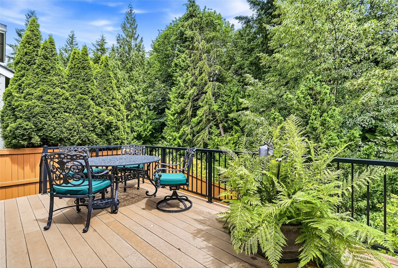 12018 Big Leaf Way Property Photo 34