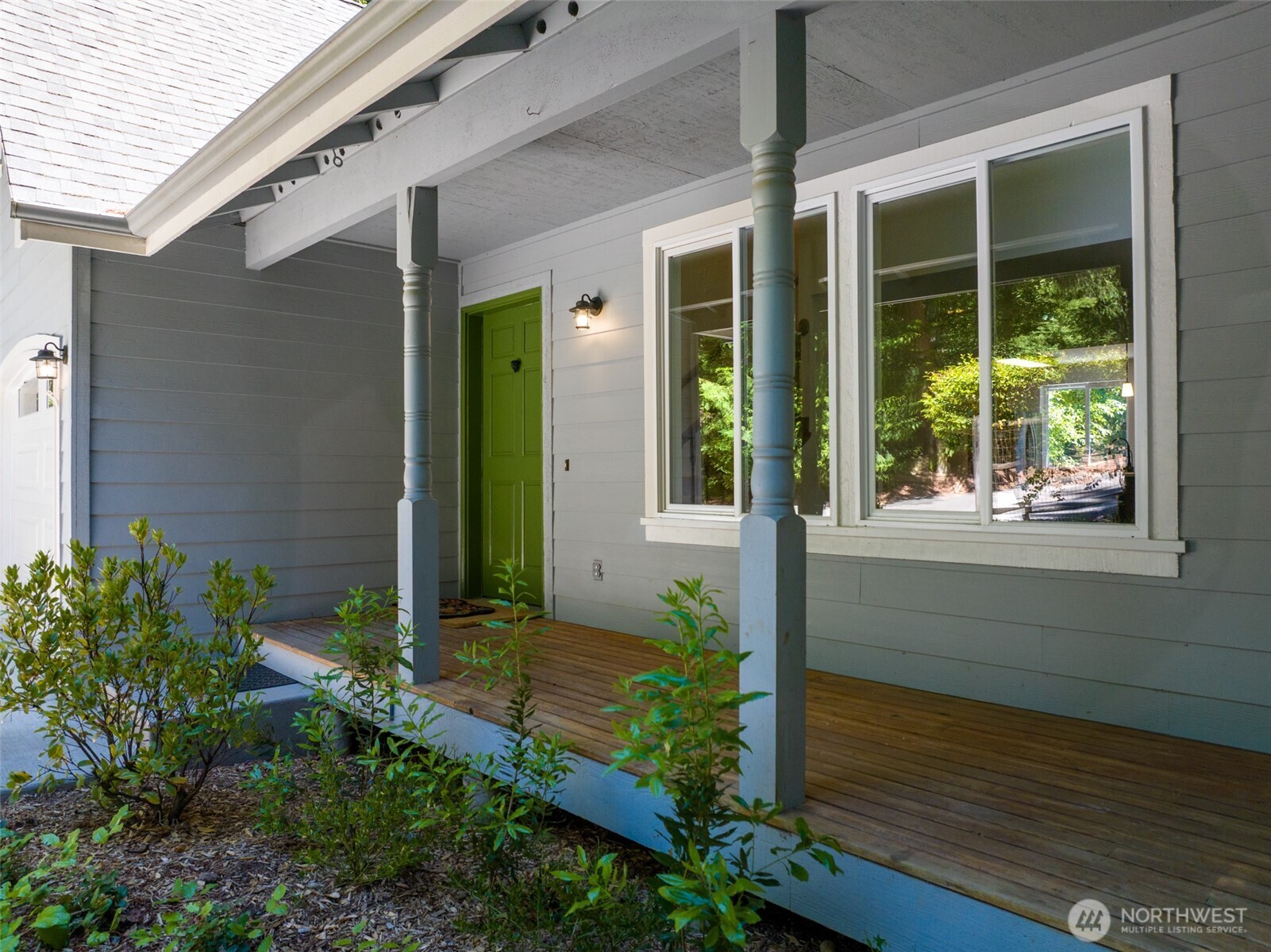 10095 Ne Knight Road Property Photo 3