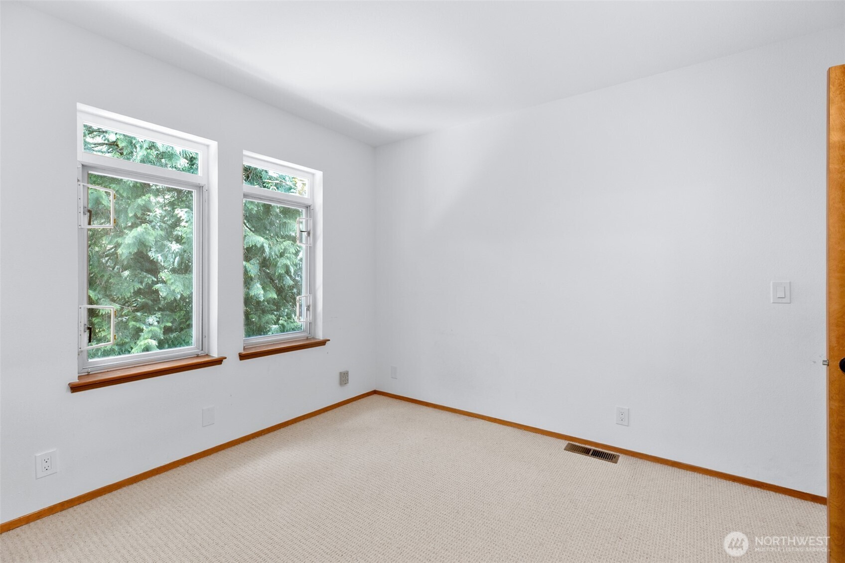 10095 Ne Knight Road Property Photo 19
