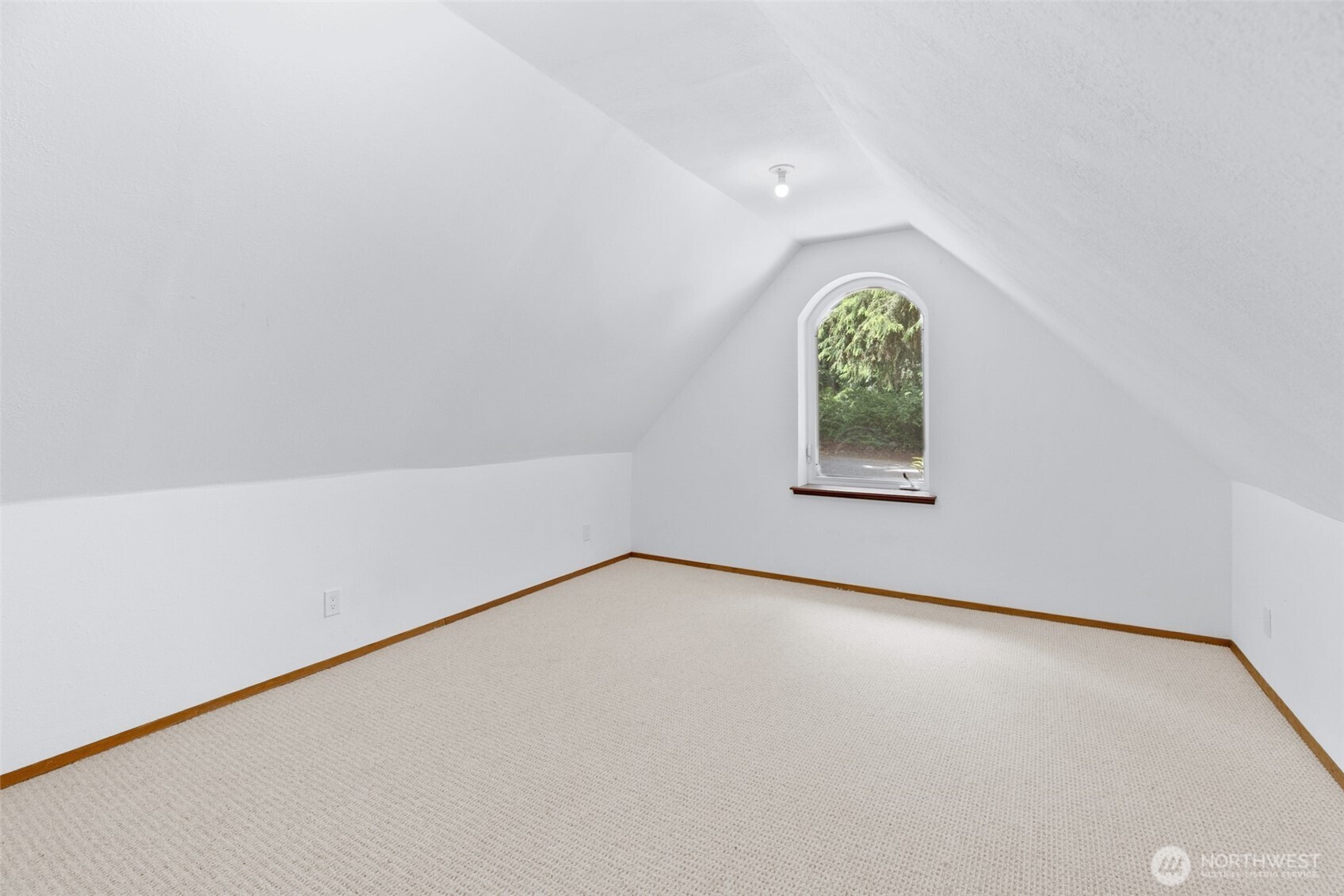 10095 Ne Knight Road Property Photo 21