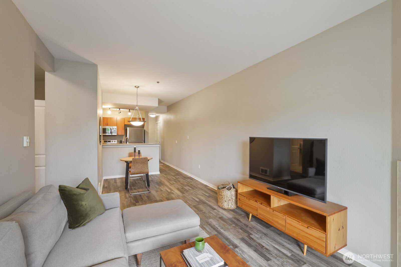 8745 Greenwood Avenue 115 Property Photo 4