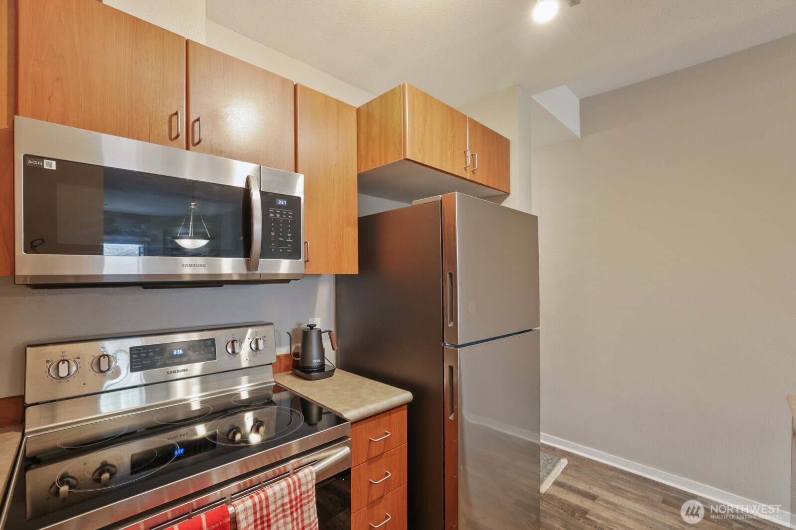 8745 Greenwood Avenue 115 Property Photo 9