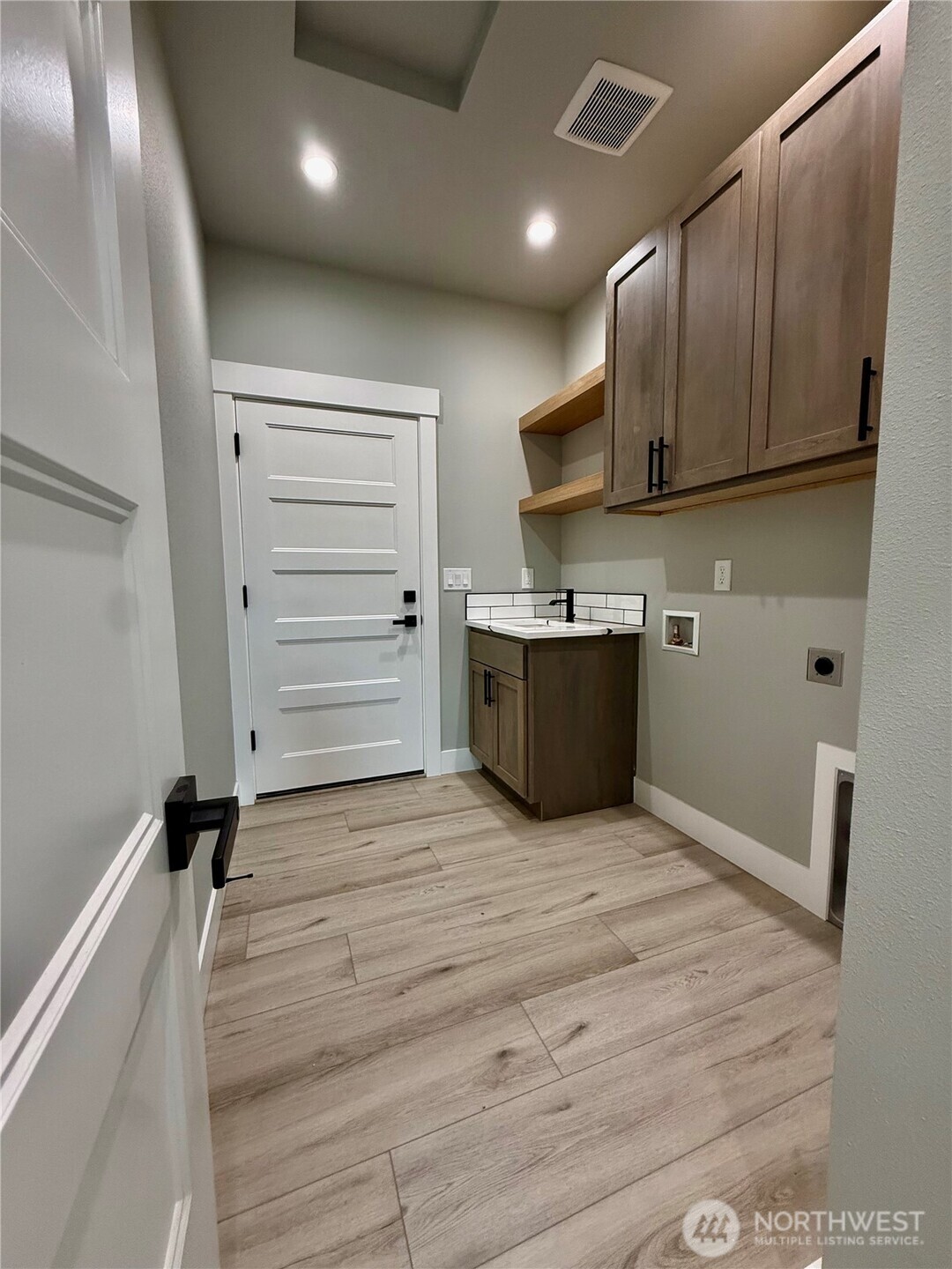 887 Texmar Avenue Property Photo 37