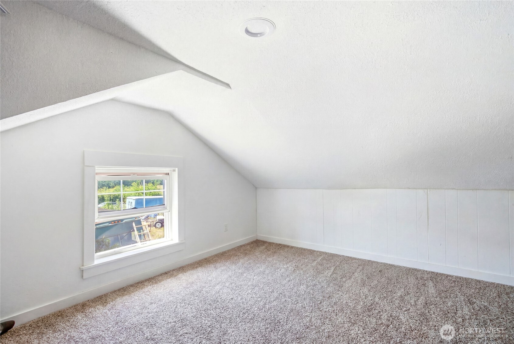 709 Celery Avenue Property Photo 17