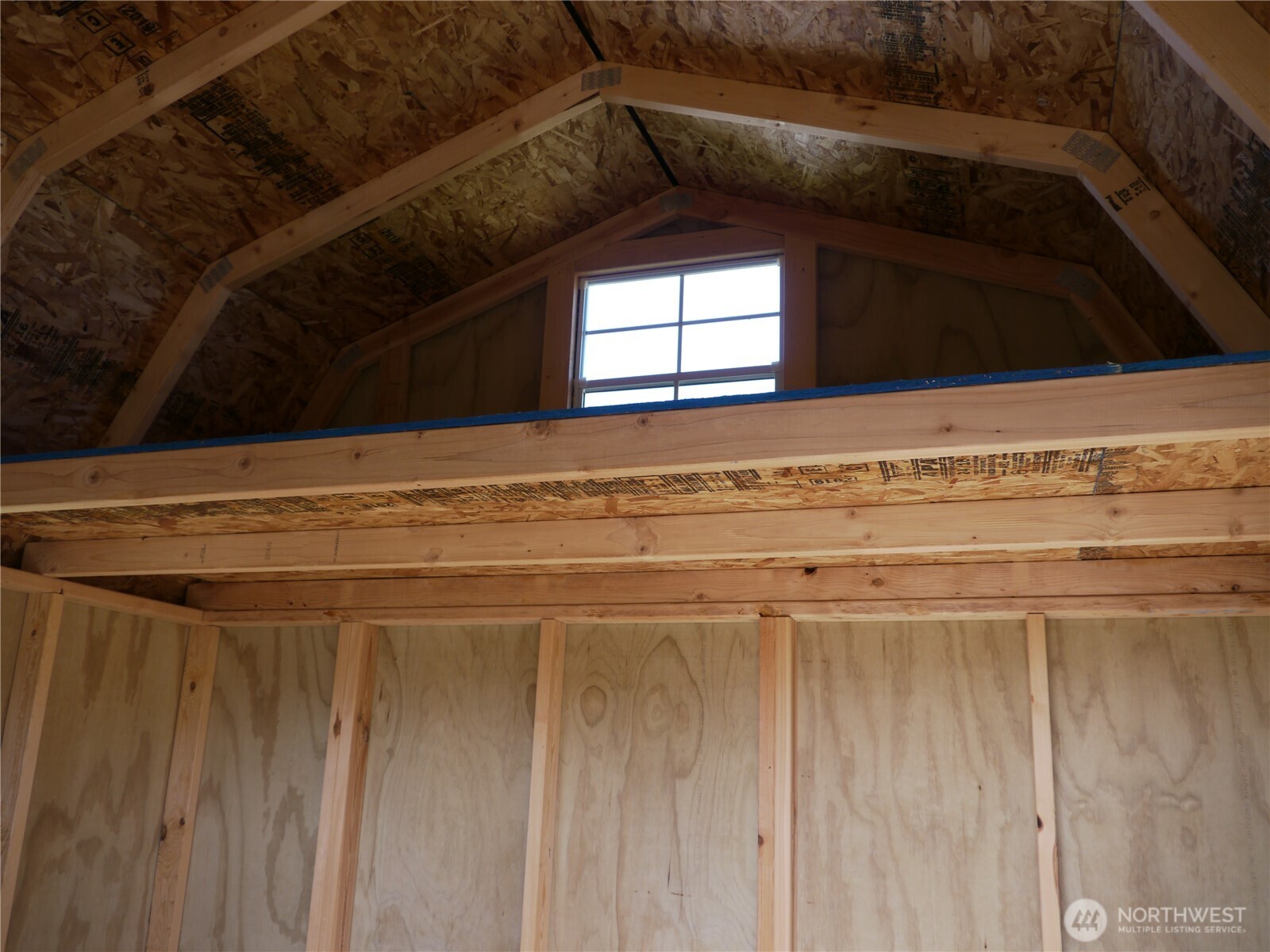 1242 Catalina Court Property Photo 8