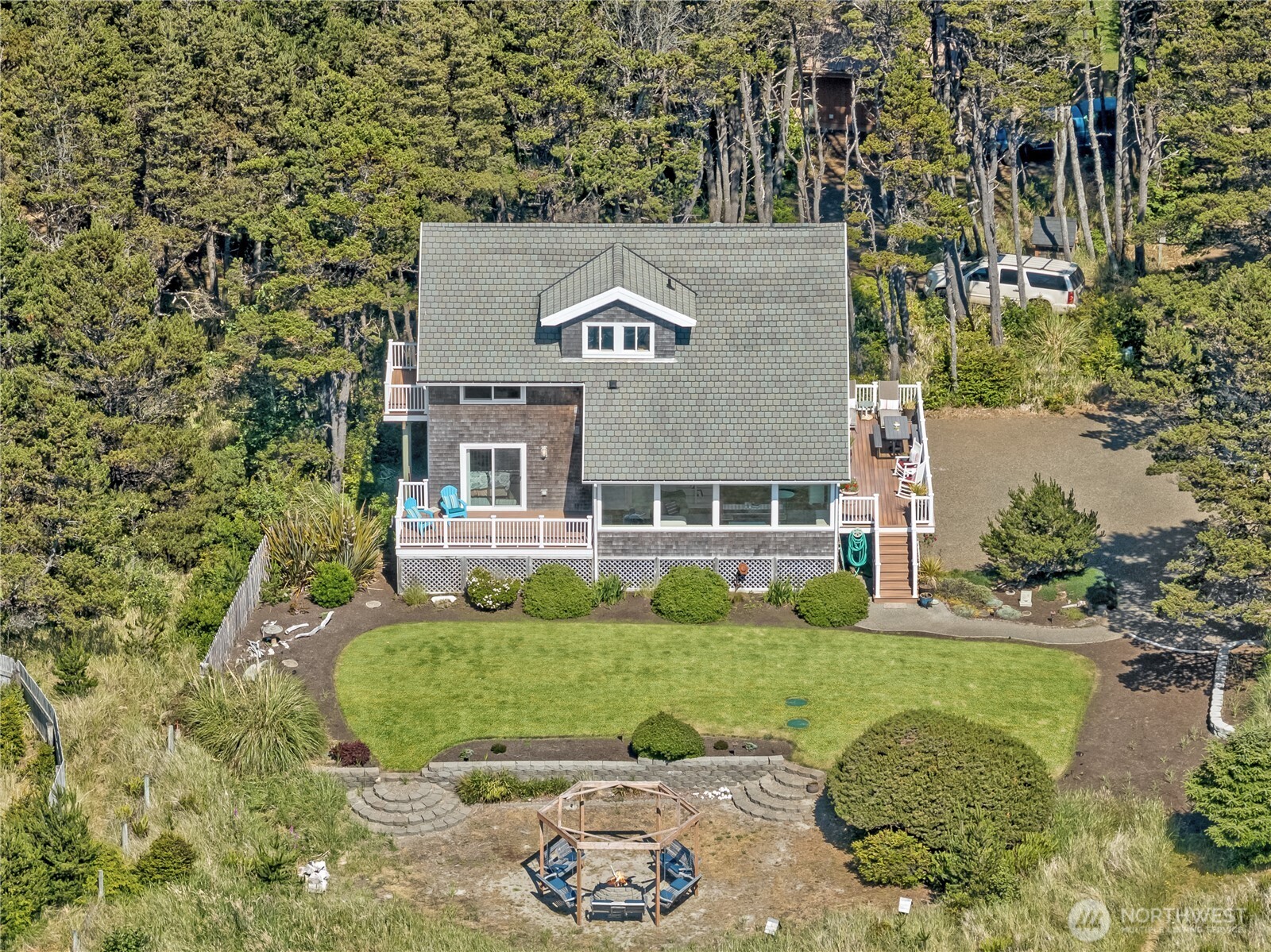 23411 Pacific Way Property Photo 3