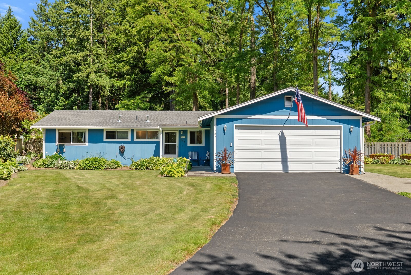 4927 236th Place Property Photo 2