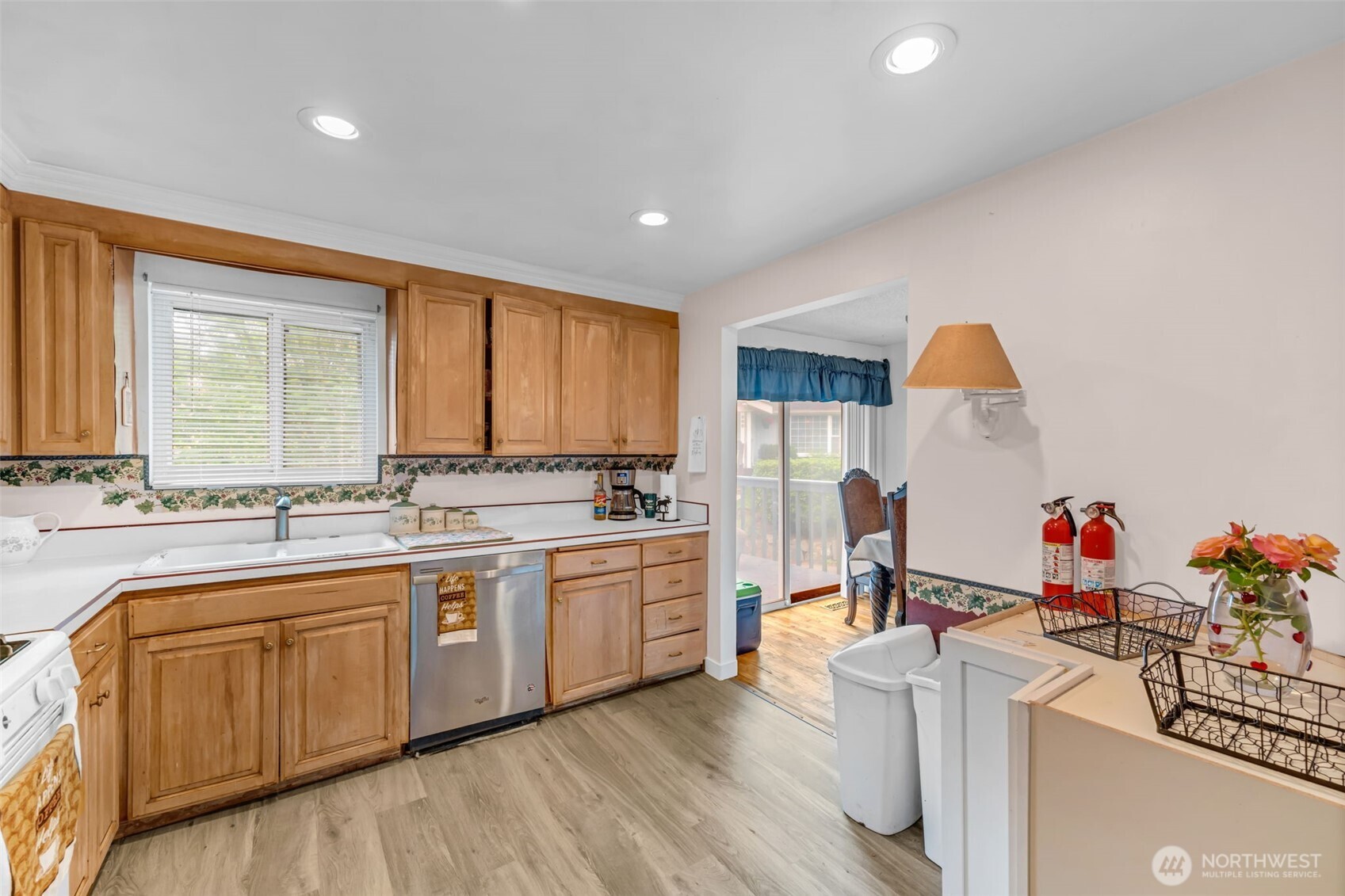 302 N 188th Street Property Photo 12
