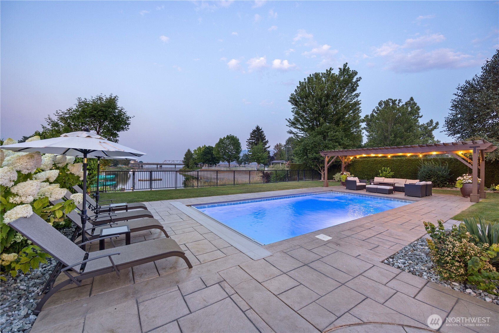 128 Eveline Street Property Photo 13