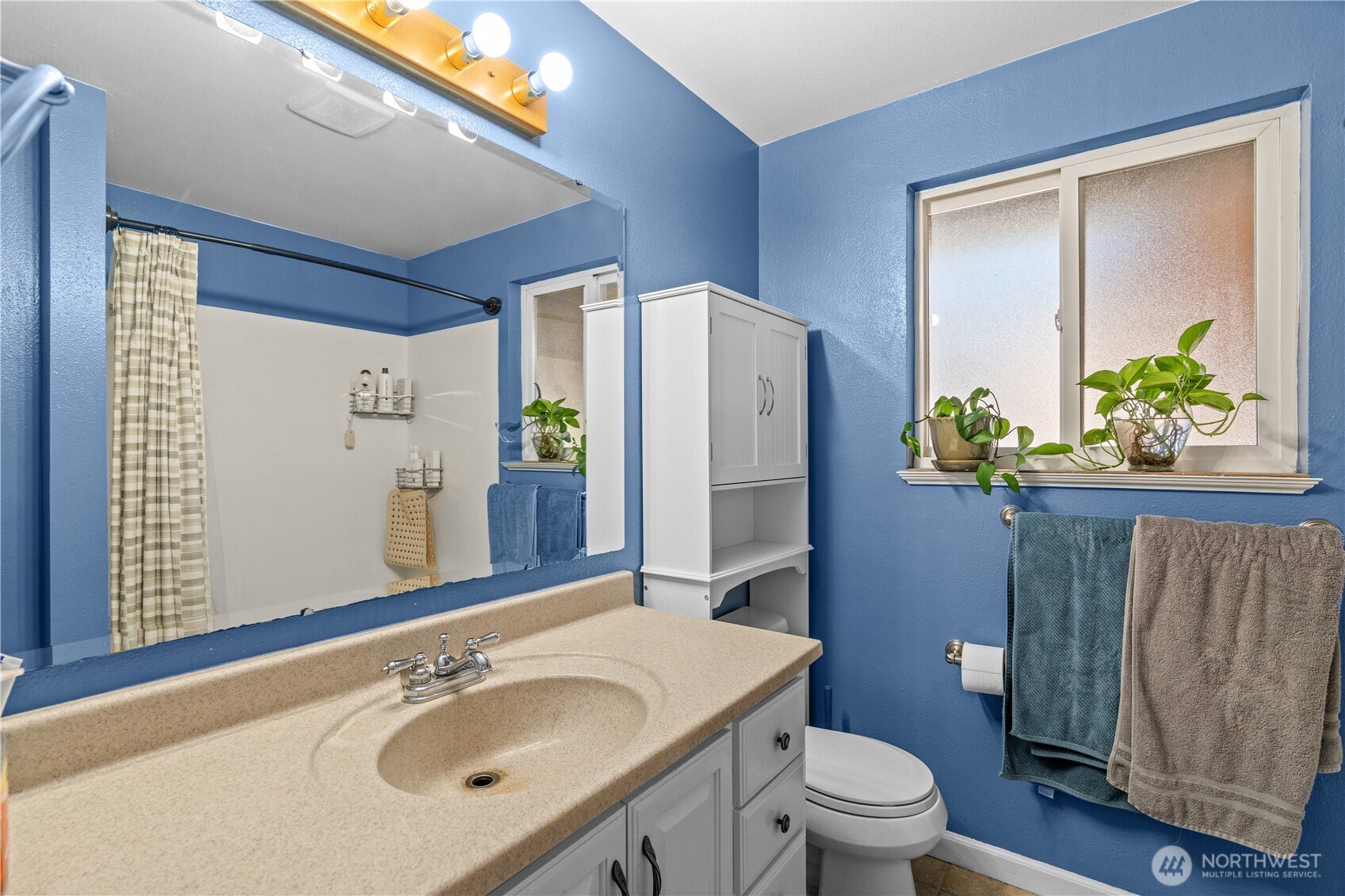 19320 Crescent Drive Property Photo 9