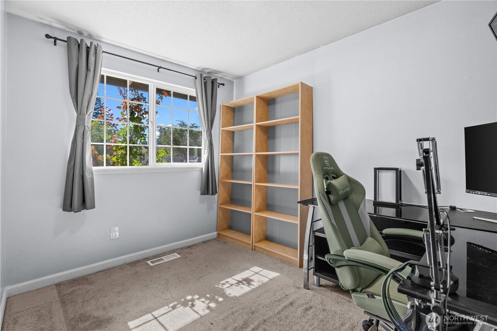 19320 Crescent Drive Property Photo 16