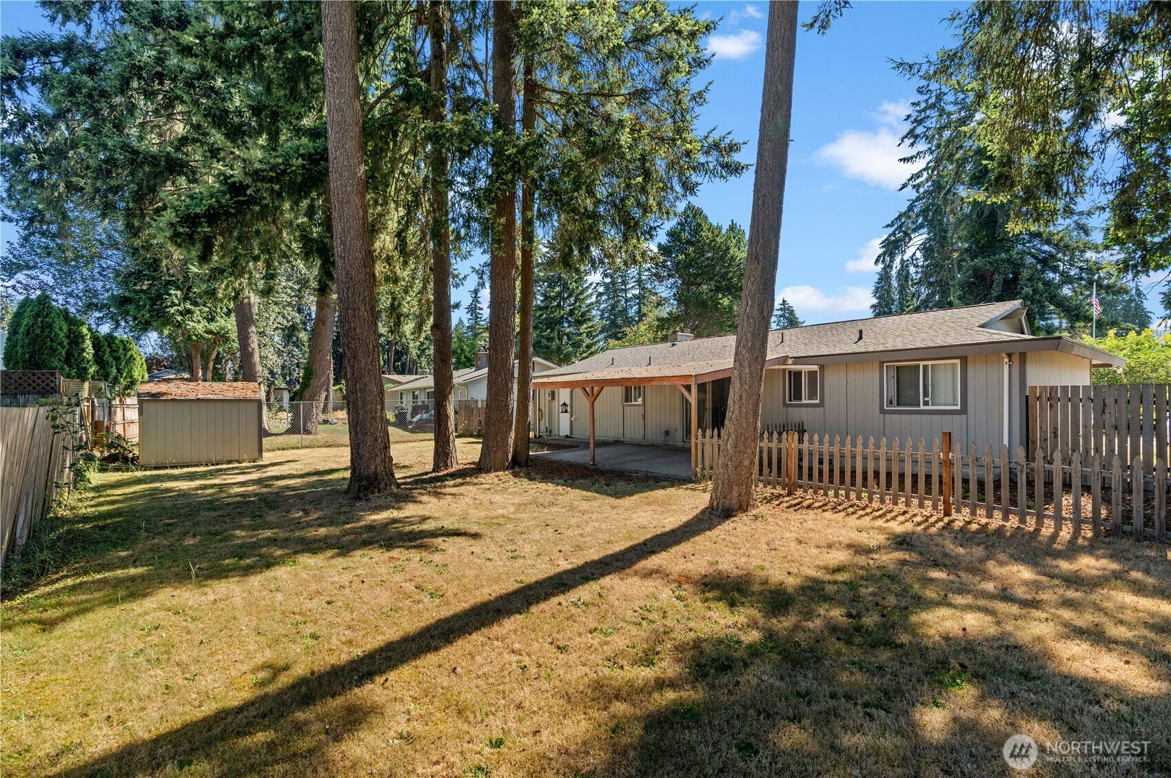 19320 Crescent Drive Property Photo 18