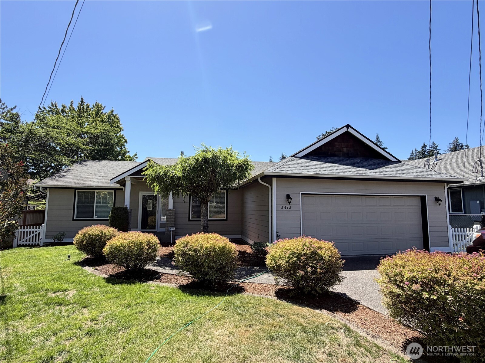 8428 Veterans Drive Property Photo 1