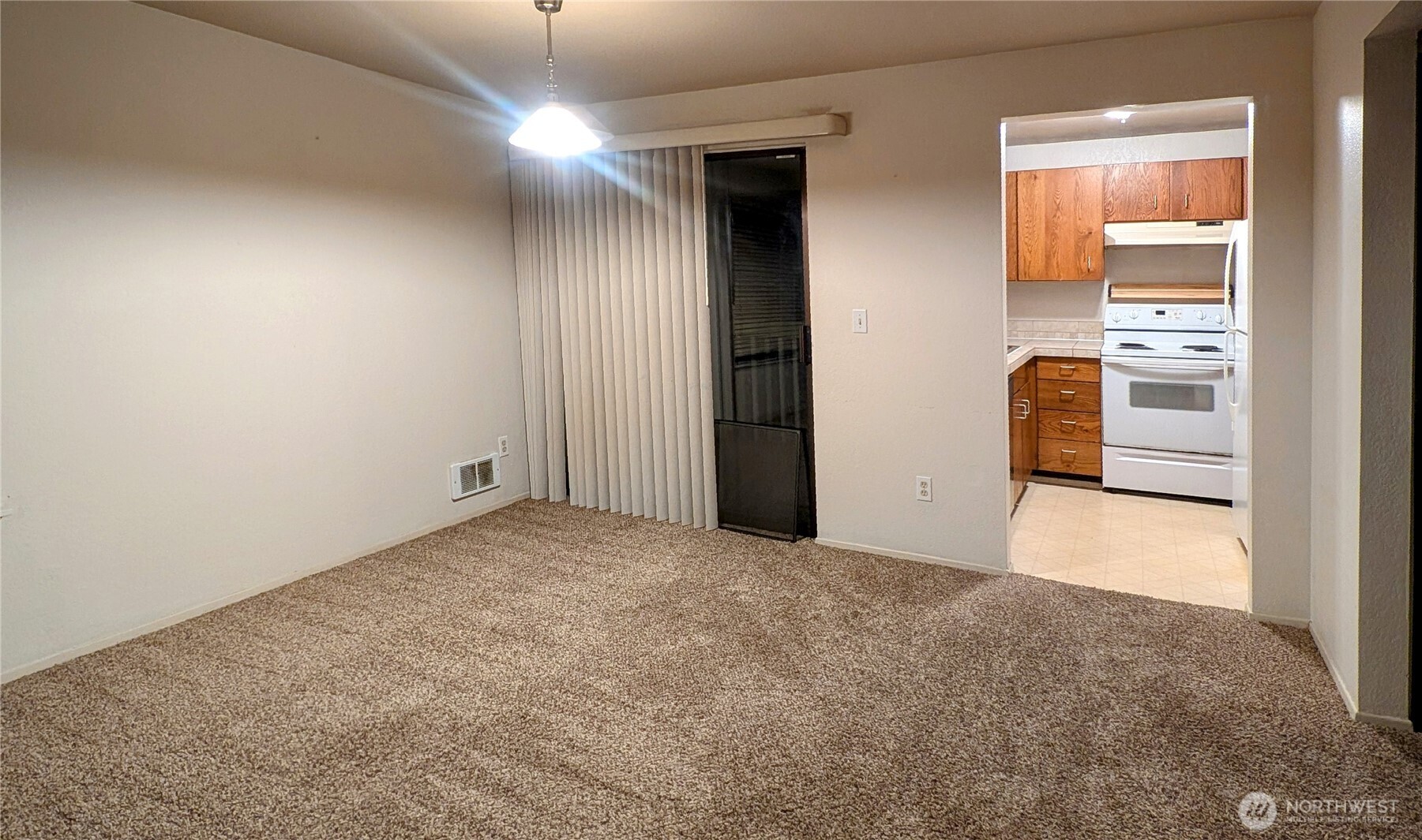 1627 Ne 199th Place Property Photo 12