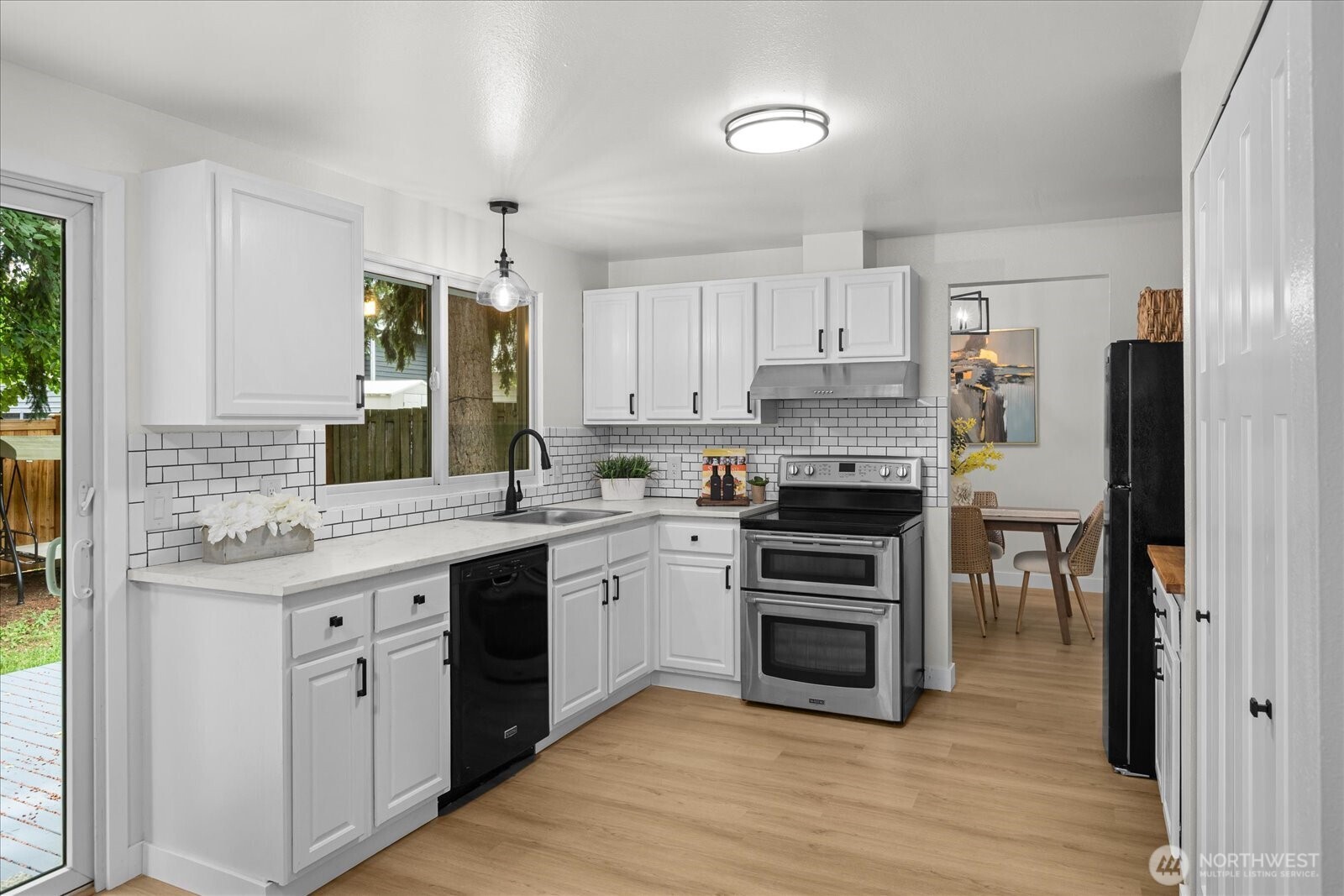 2620 170th Street Property Photo 11