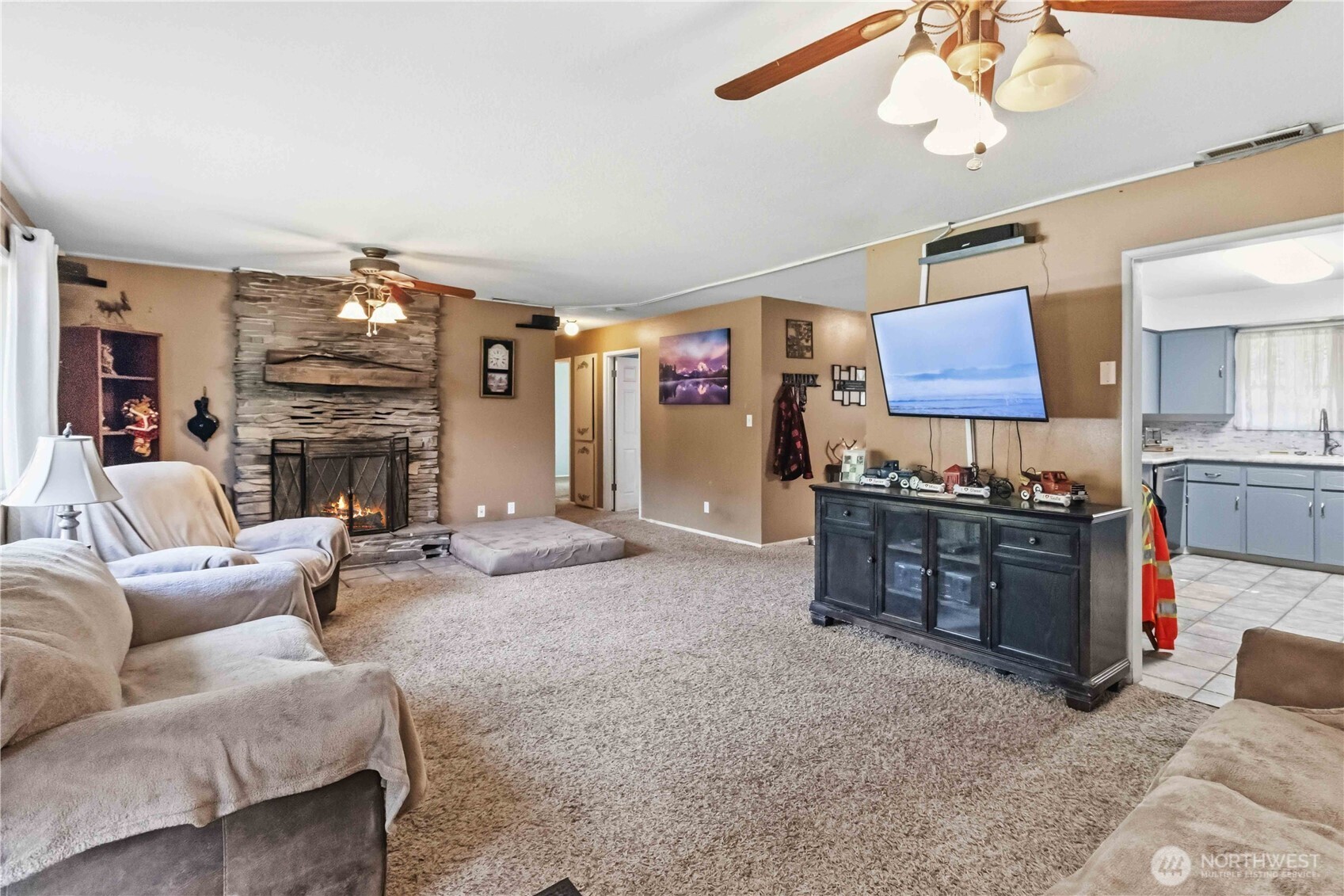 109 Alpha Drive Property Photo 8